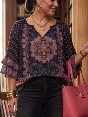 Bila Navy and Pink Printed Boho Blouse